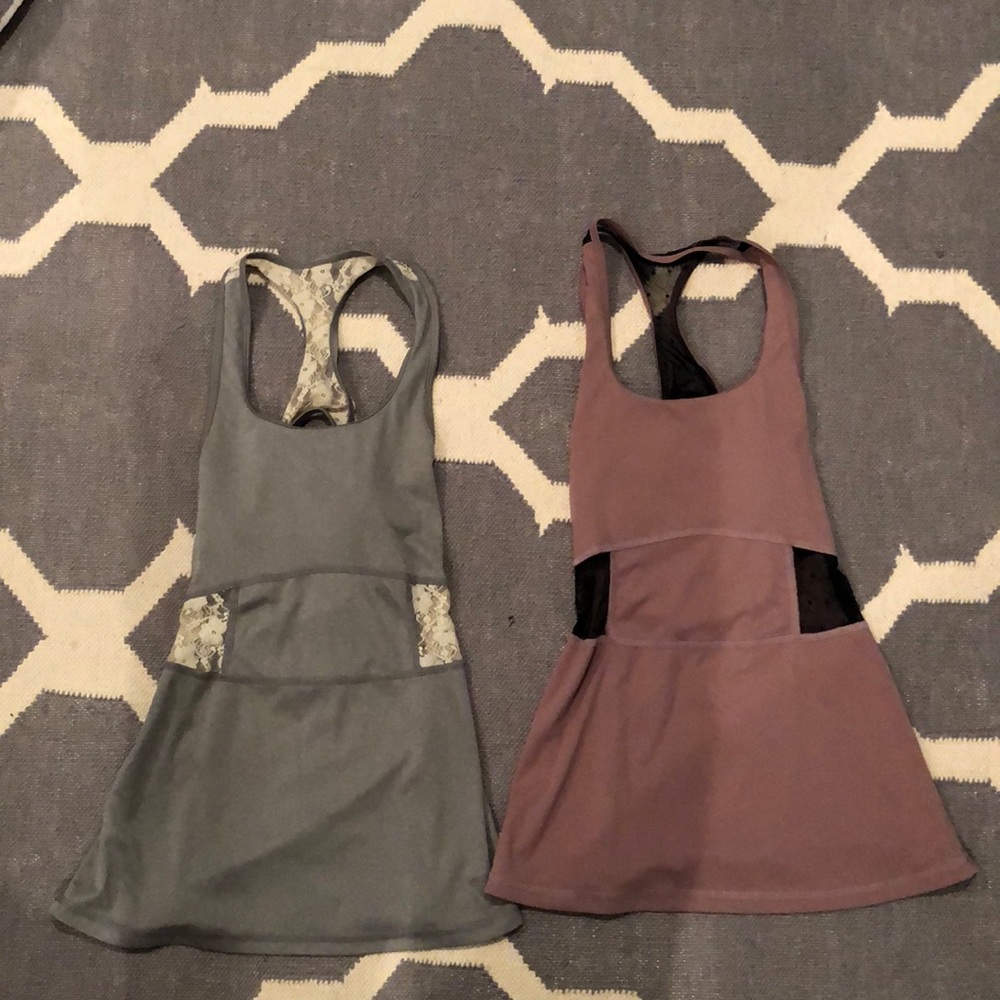 Set of two athletic tops